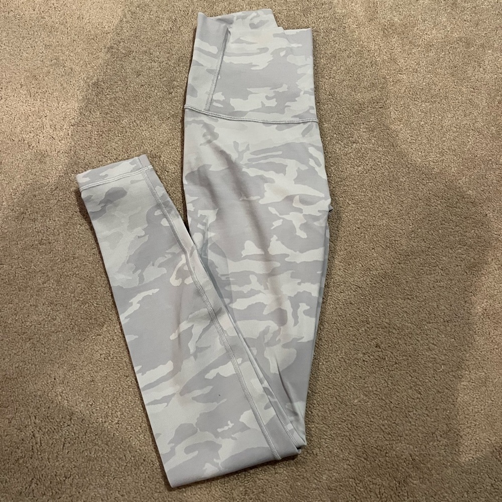 Lululemon Gray Camo Leggings 28”